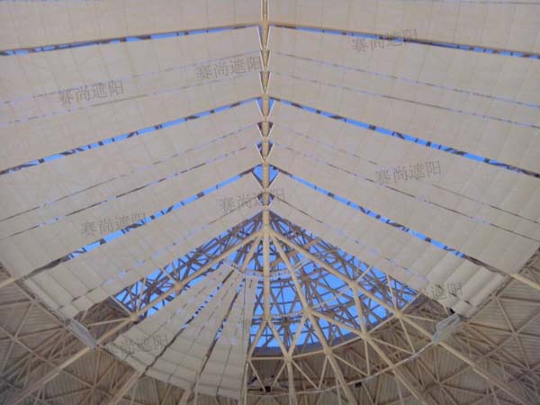 興安盟體育館電動(dòng)遮陽(yáng)簾 興安盟體育館電動(dòng)遮陽(yáng)簾