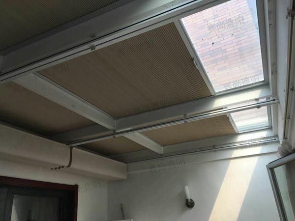 電動蜂巢簾實景圖 電動蜂巢簾實景圖